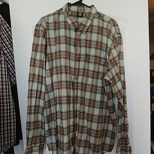 DC long sleeve plaid